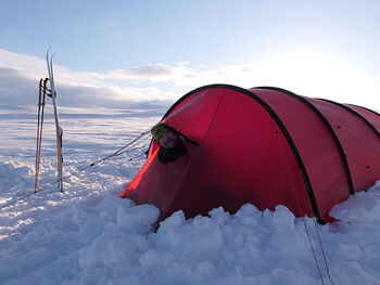 himmel ,sky ,snø ,anlegg ,telt.